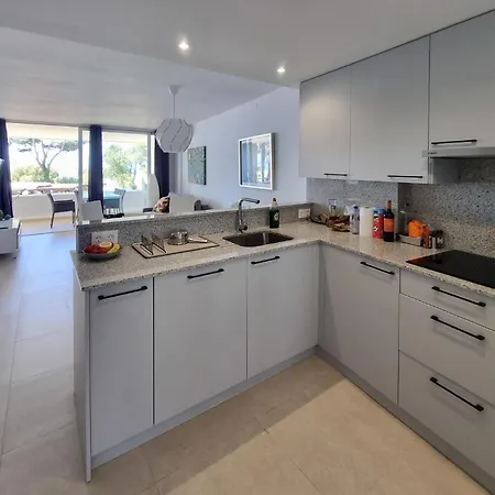 Apartment 2 Bedroom Cozy In Lagunas De Mijas Sitio de Calahonda