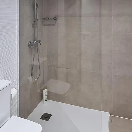 Apartment 2 Bedroom Cozy In Lagunas De Mijas *